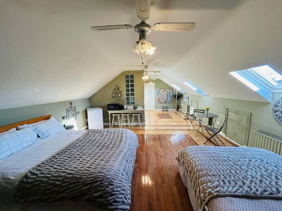 Quay Lane Studio Apartment Баллина Экстерьер фото